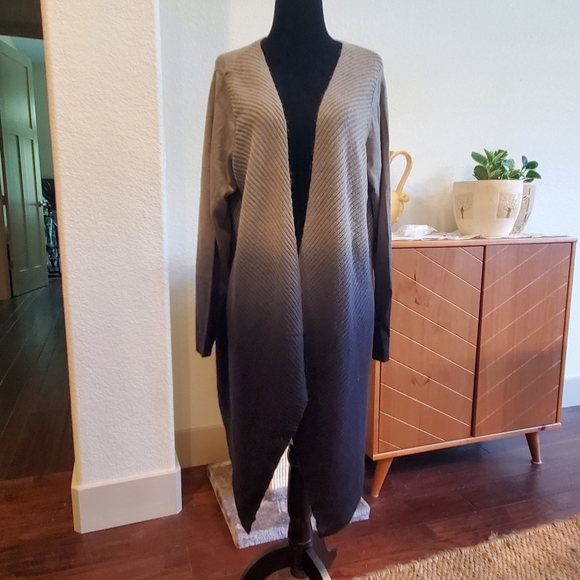 Gray and black ombre cardigan - Picture 6 of 12